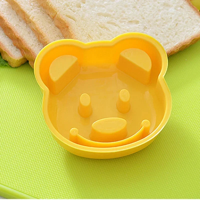 Set of 2 Animal-Shaped Sandwich Molds for Bread, Cake, and Biscuit Embossing - Cookie Cutter Baking Tools