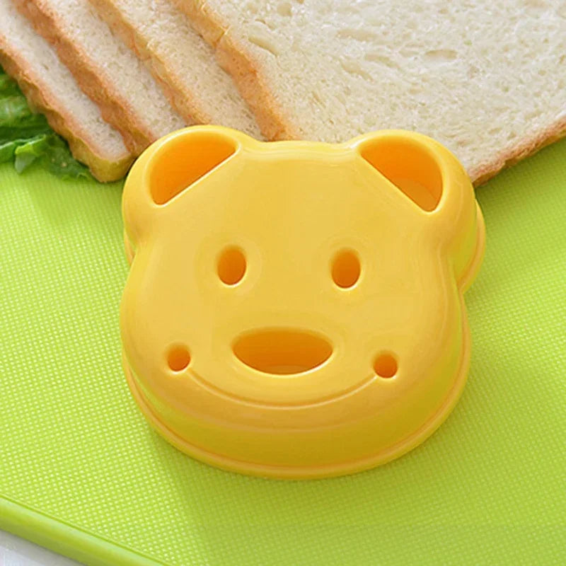Set of 2 Animal-Shaped Sandwich Molds for Bread, Cake, and Biscuit Embossing - Cookie Cutter Baking Tools